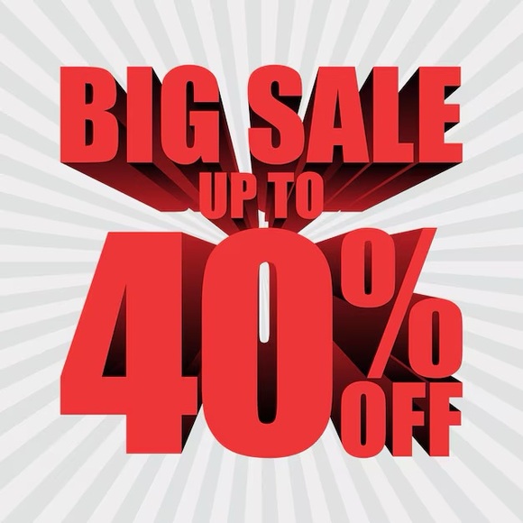 ❗️CLOSING SALE❗️ Accepting offers for up to 40% off of everything in the closet! - Picture 1 of 1